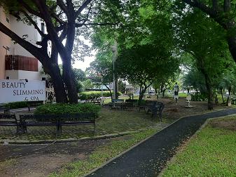 バンコクの公共公園プラチャーヌクーン健康公園